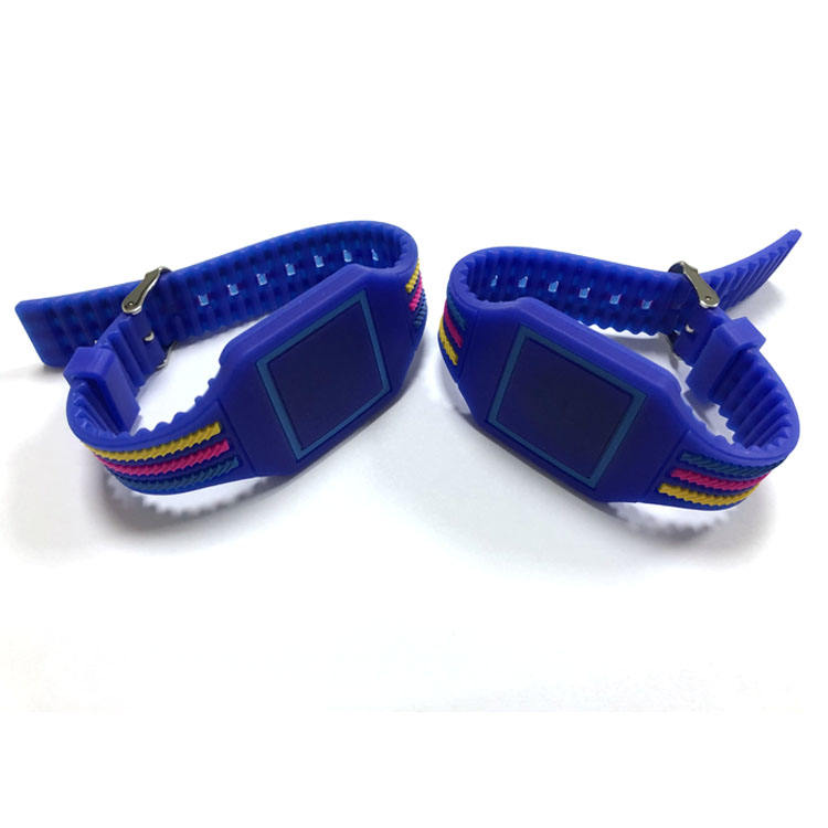 Toptag adjustable factory cheap price 13.56mhz NFC silicone wristband