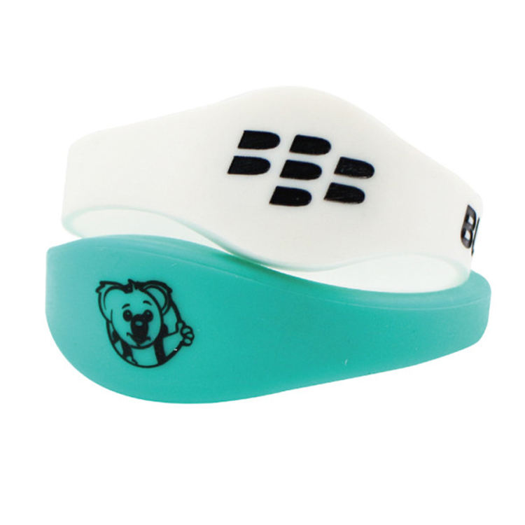 Factory Price Writable Waterproof Passive NFC Bracelet RFID Silicone Wristband smart wristband
