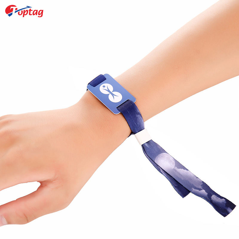 Toptag programmable nfc 13.56mhz nylon fabric wristband with pvc tag