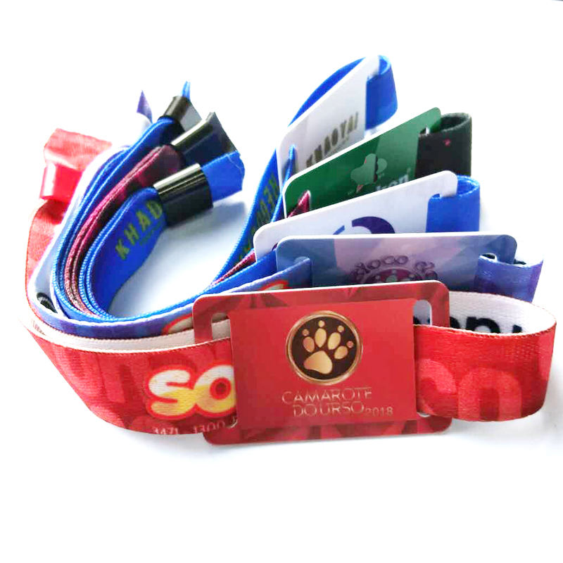 Promotional Eco Friendly Adjustable Plastic Clip Event Party Bracelet Custom Festival Fabric Woven Wristbands